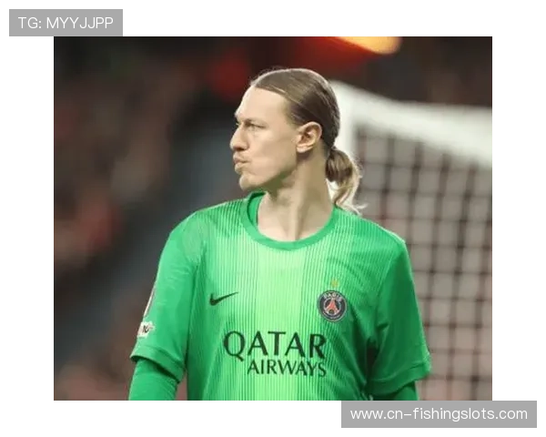 萨福诺夫扑点建功，恩里克称三门将竞争是甜蜜烦恼